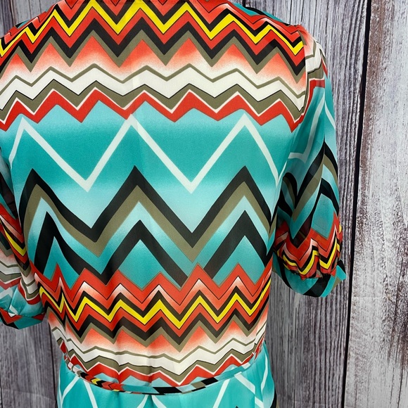 Rachel Kate Blue and Orange Chevron Shift Mini Dress Short Sleeve Size M #4029 - Picture 5 of 10